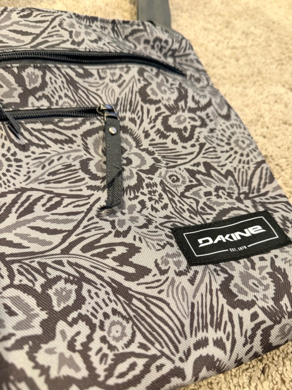 Dakine Grey Floral Messenger Crossbody Bag - Picture 3 of 6
